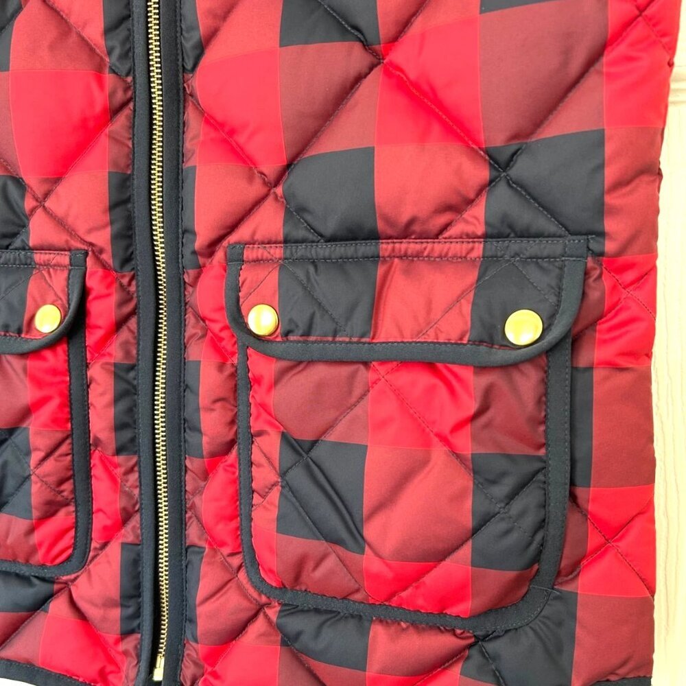 J.Crew Women’s XS Excursion Quilted Down Vest Red Navy Buffalo Plaid Puffer NICE - Picture 5 of 6